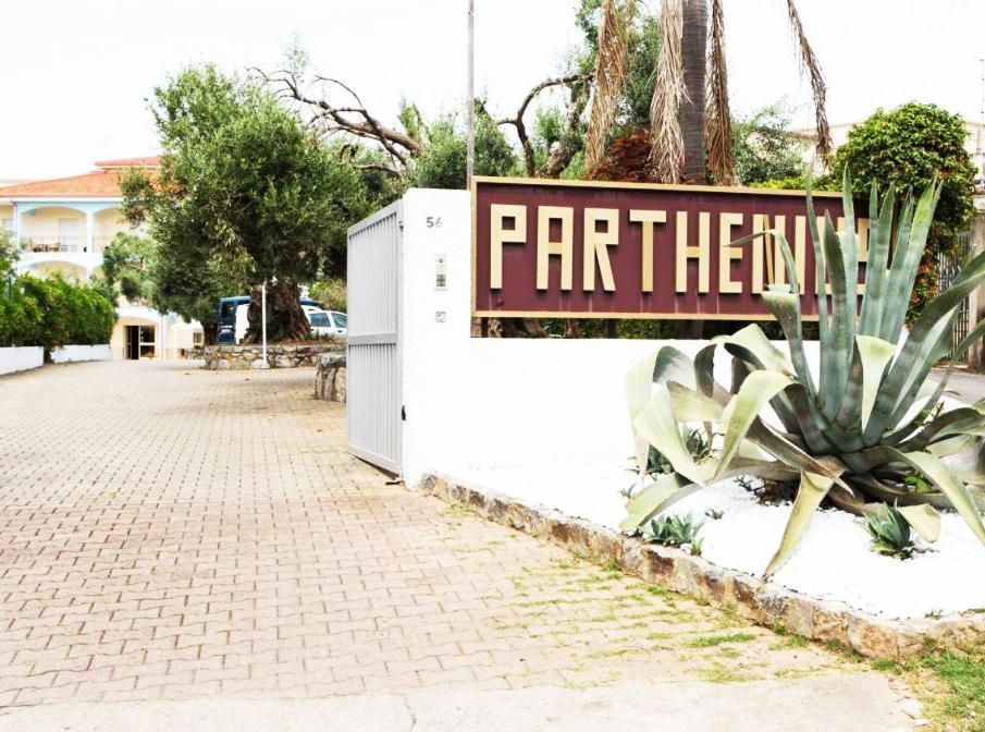 Hotel Parthenius Cirella Di Diamante Bagian luar foto